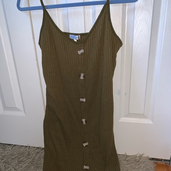 Dresses & Skirts - Green body on dress with buttons down the front